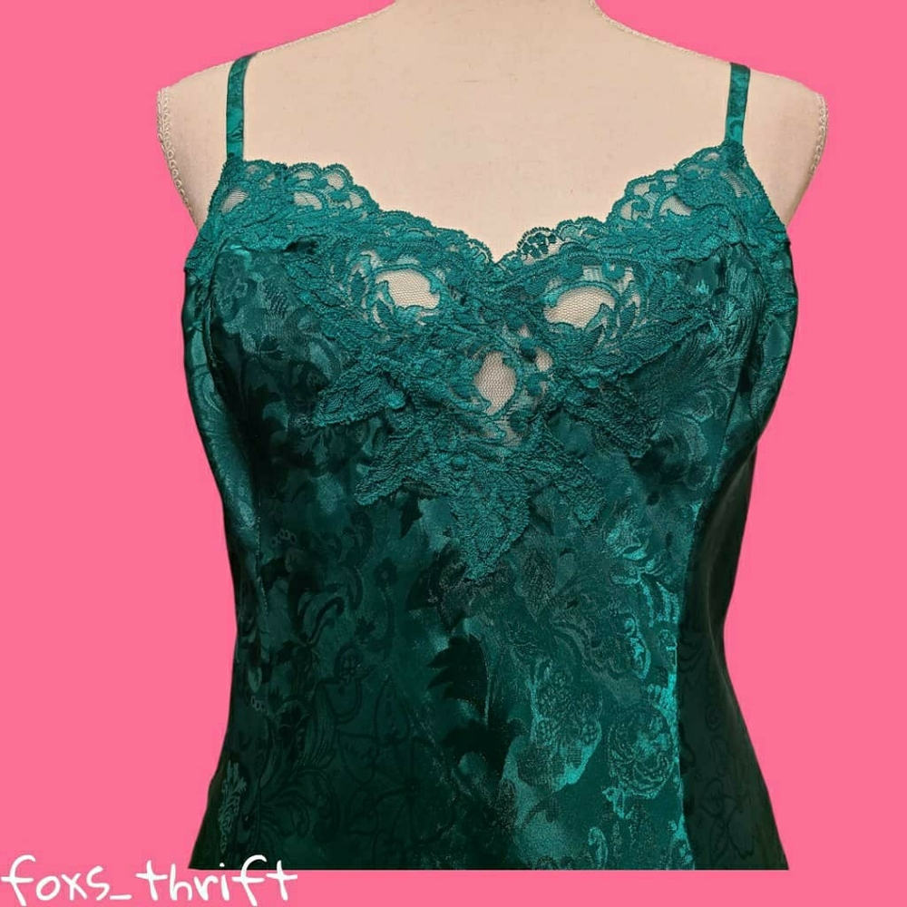 🛑SOLD🛑Victoria's Secret Green Slip Dress
